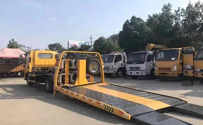 丰都汽车中途维修案例
